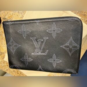 Louis Vuitton Document/Portfolio/Ipad case